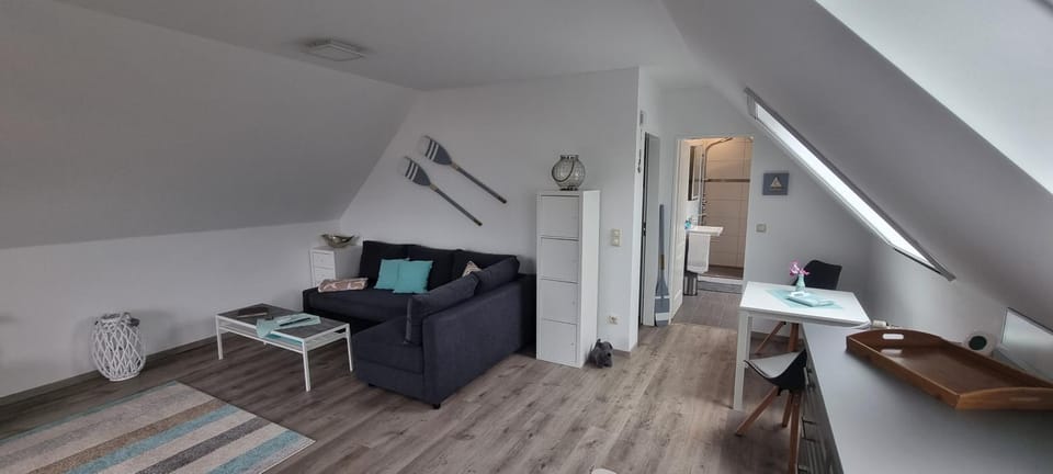 Living room, Photo of the whole room