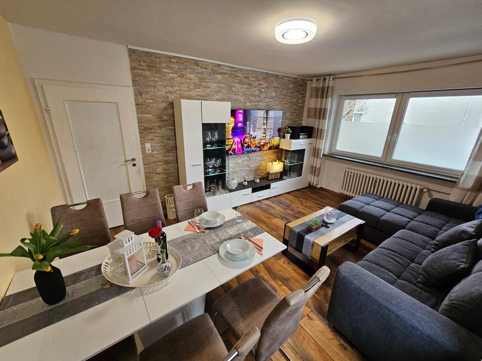 Living room, Dining area