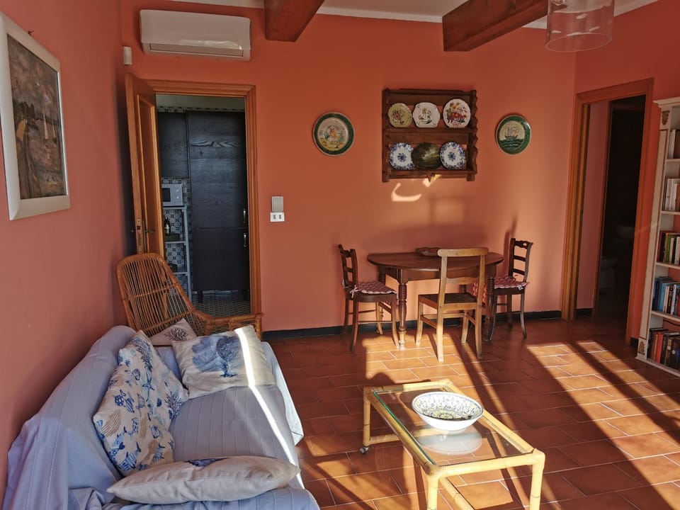 WHITE & BLUE HOUSE Apartment in Chiavari