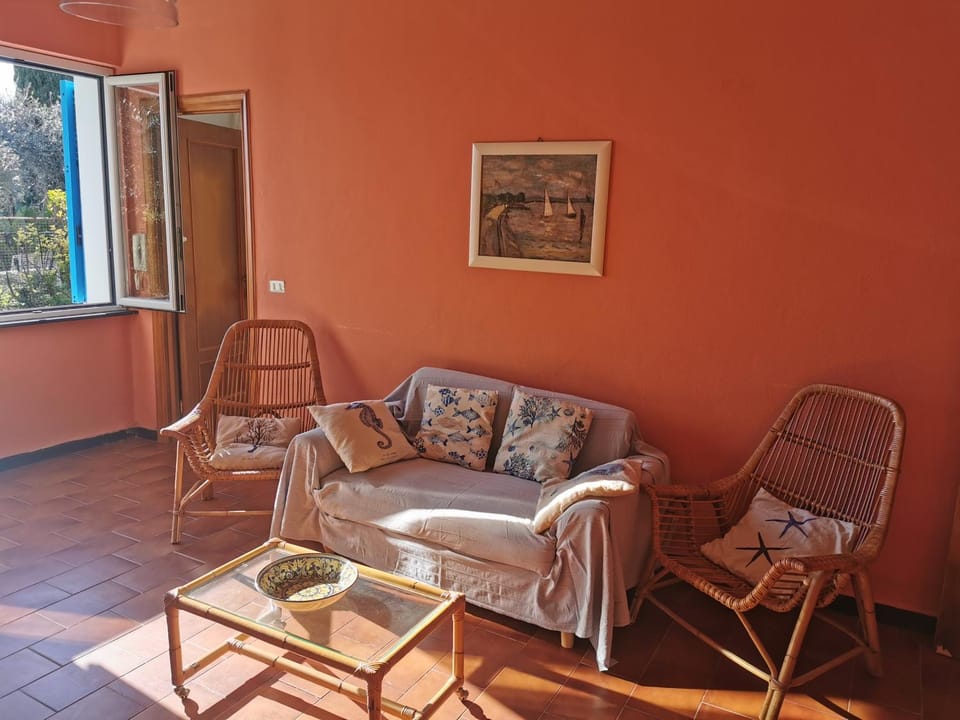 WHITE & BLUE HOUSE Apartment in Chiavari