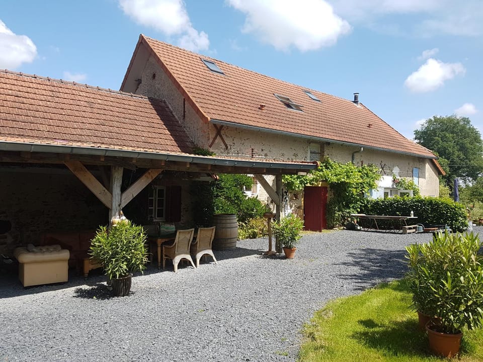 Property building, Spring, Day, Garden, Garden view