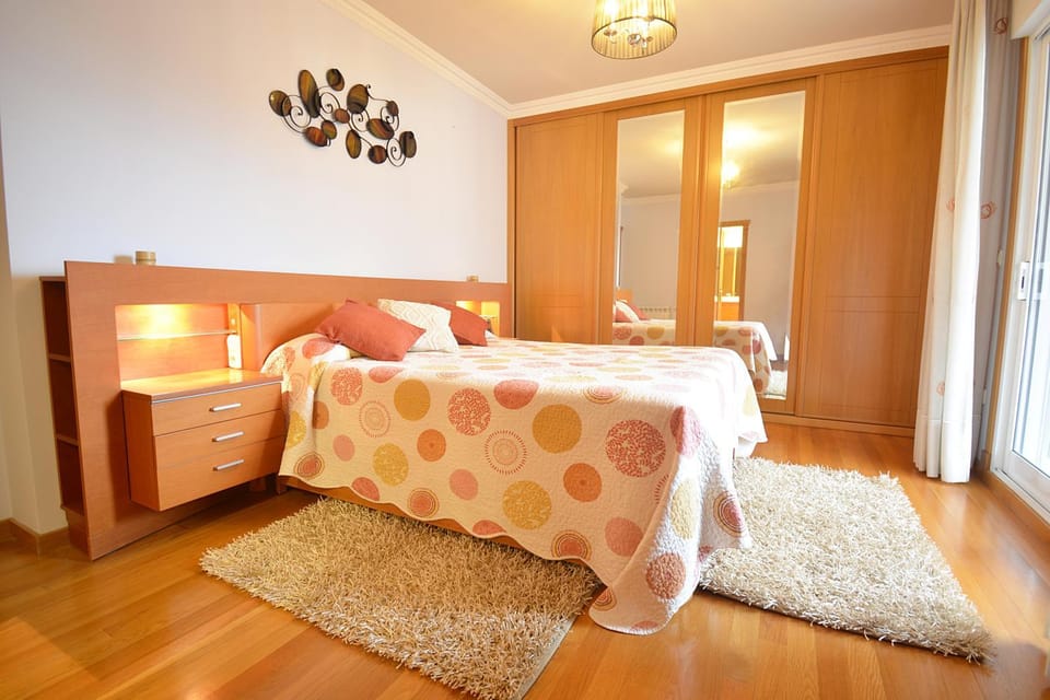 Bed, Photo of the whole room, Bedroom, wardrobe