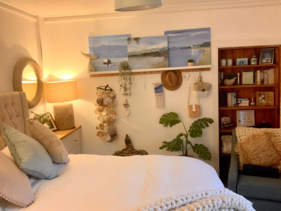 Romantic luxury Cottage right next to the ocean House in Scotland