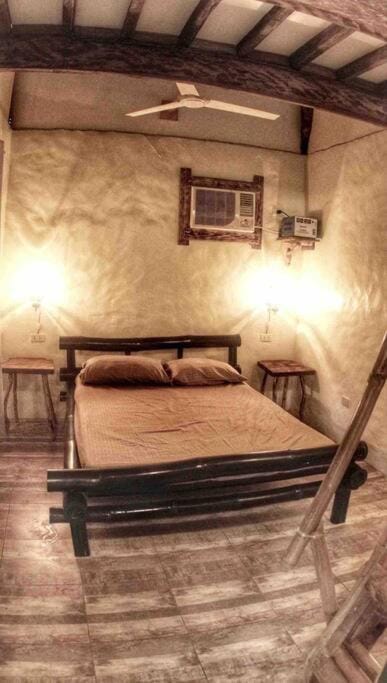 Capiz Beach Villa w/ pool (entire cottage for 12) Villa in Calabarzon