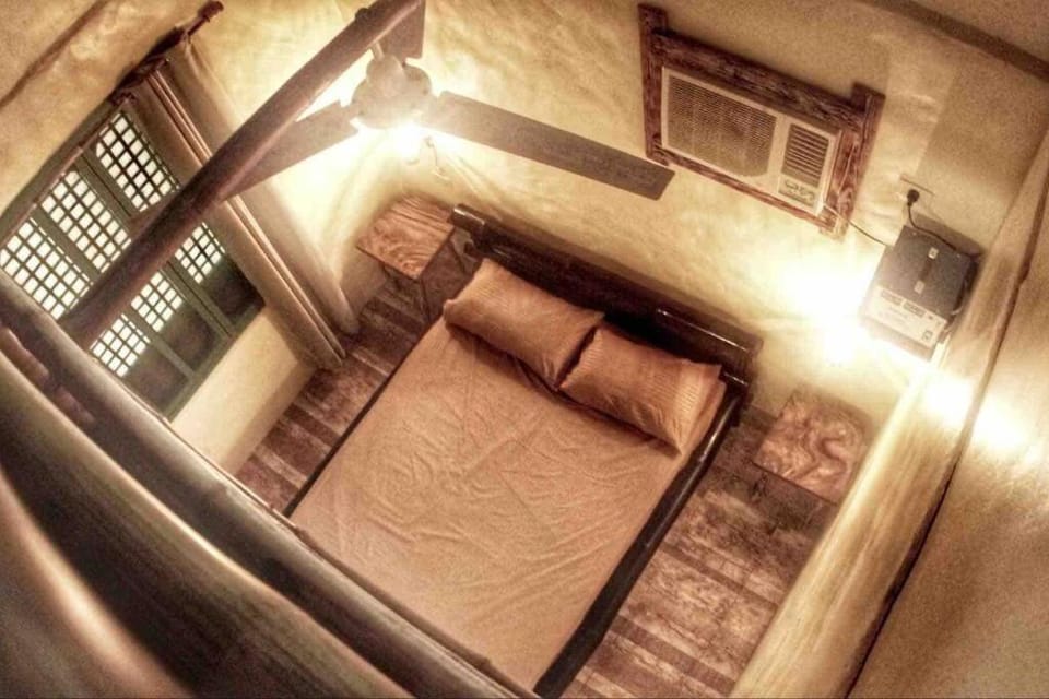 Capiz Beach Villa w/ pool (entire cottage for 12) Villa in Calabarzon