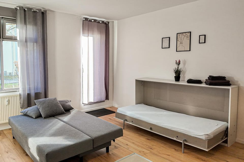 Living room, Photo of the whole room, Bedroom