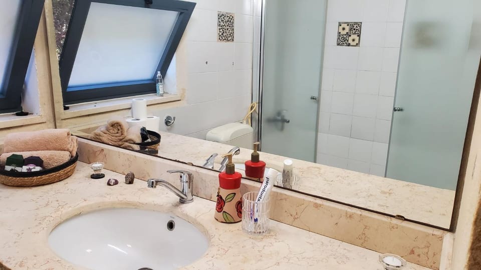 פינה ללב Apartment in North District