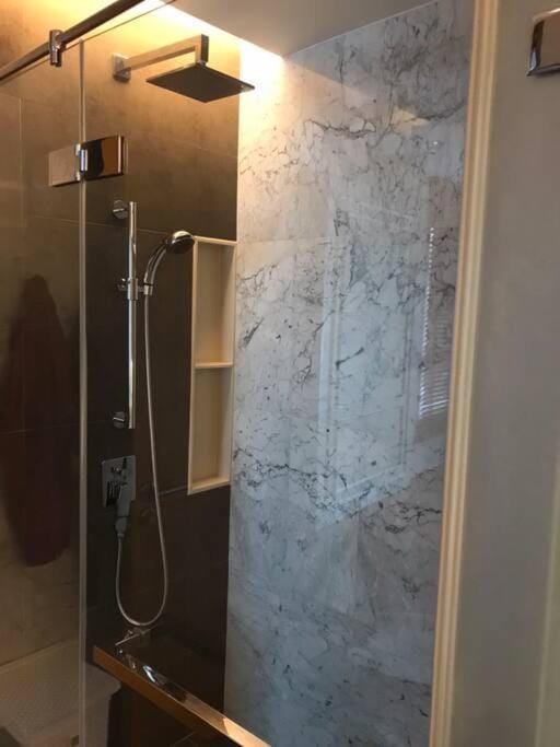 Luxury Amari Beach Condo/Resort Apartment in Nong Kae