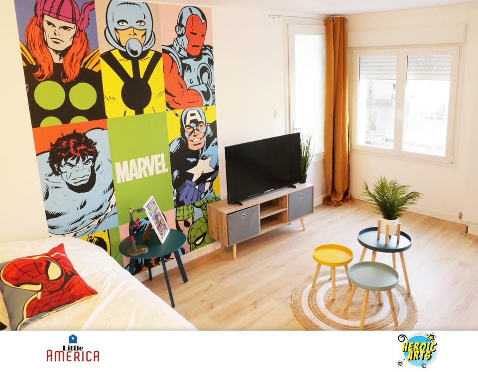 Communal lounge/ TV room, TV and multimedia, Dining area