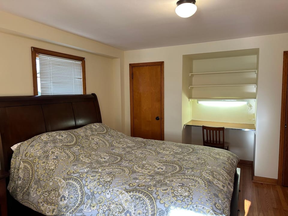 J2 Pleasant Queens Size room near St. Peter's hospital & New Brunswick Downtown Vacation rental in New Brunswick