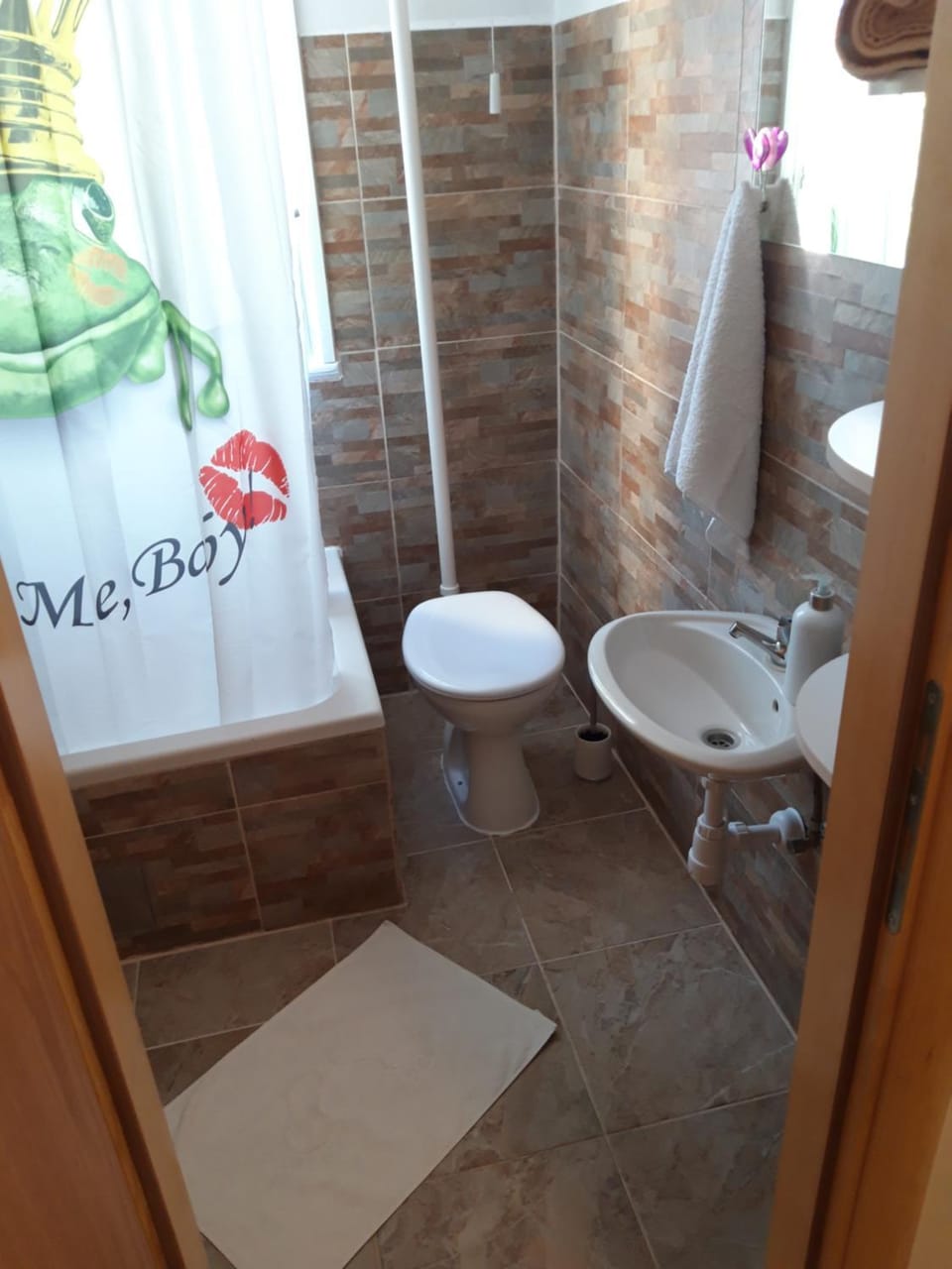 Shower, Toilet, Bathroom