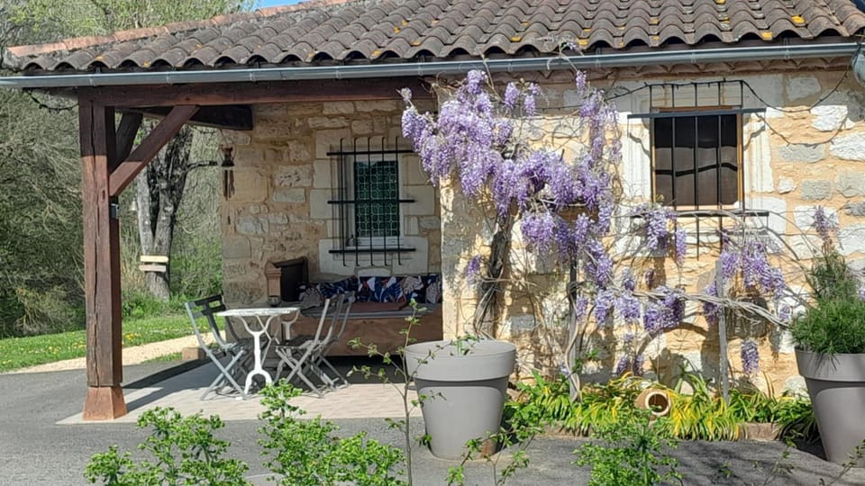 Gite LOT'ivier Piscine Nature Lot House in Nouvelle-Aquitaine