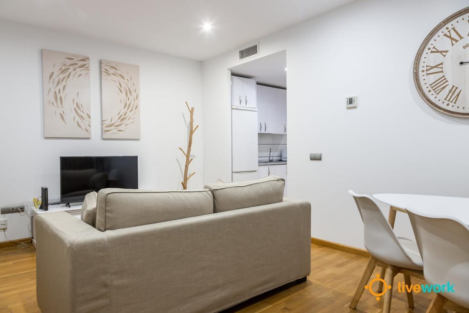 TV and multimedia, Living room, Dining area