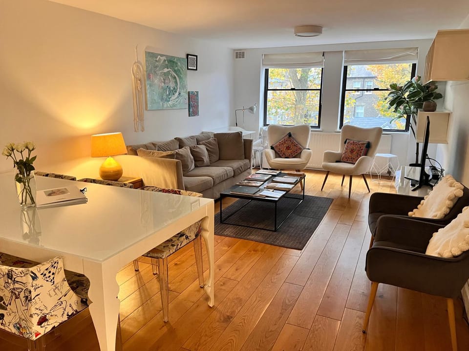 Hyde Park,3 min walk,Family home! 2 Bedrooms & 2 Bathrooms Apartment! Fantastic Location Apartment in City of Westminster