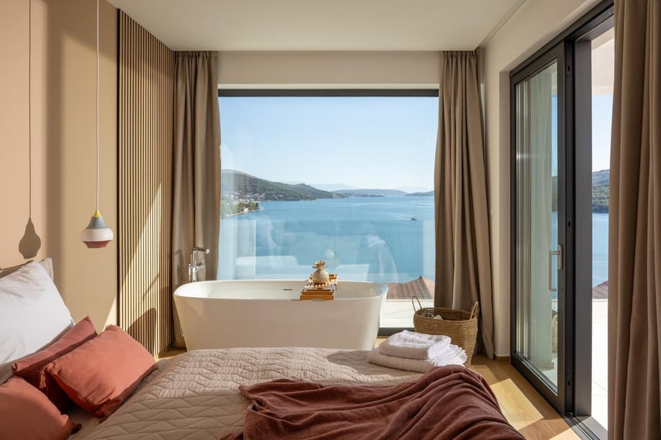 Bed, Natural landscape, View (from property/room), Photo of the whole room, Bedroom, Mountain view, Sea view