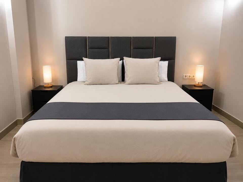 Bed, Photo of the whole room, Bedroom