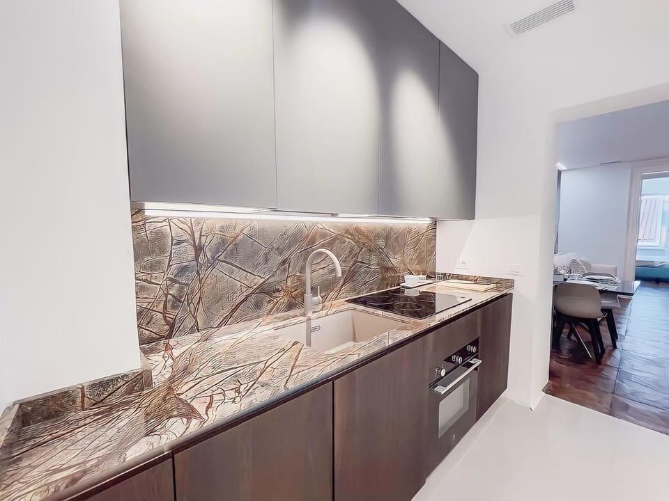 Kitchen or kitchenette, pet friendly, stove