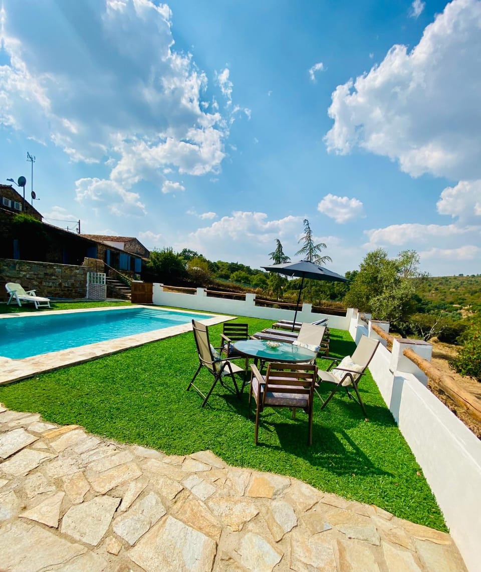 Casa La Rocita House in Extremadura, Spain