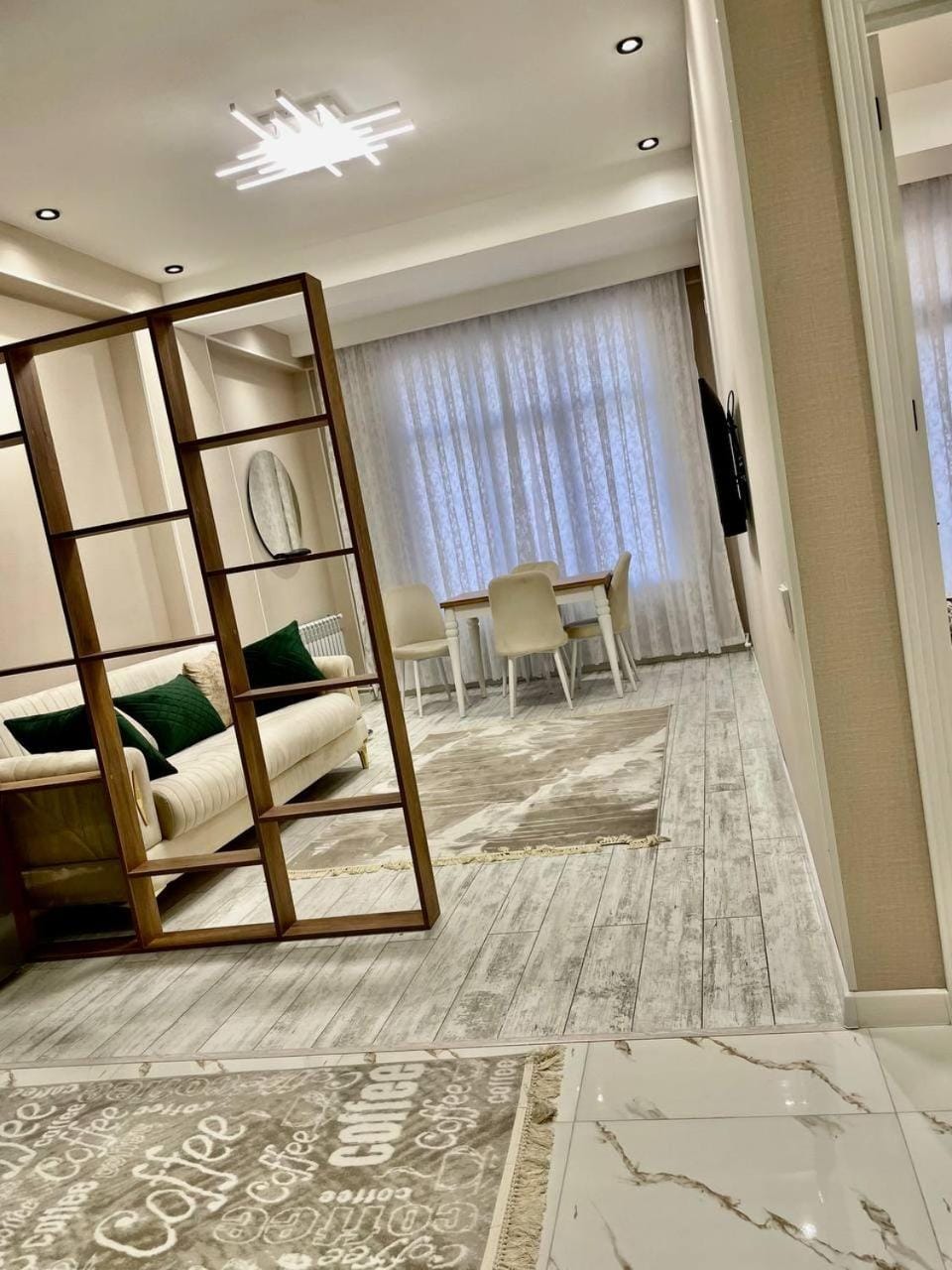 Living room, Seating area