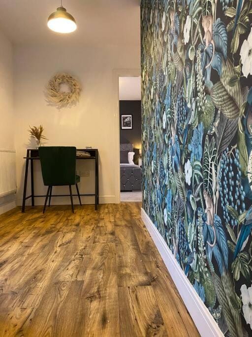 Luxury Riverfront Apartment Apartment in Newport