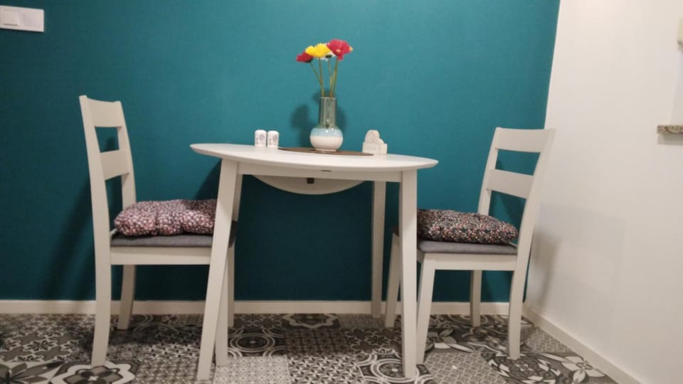 Valkane, 400 met od plaže, park free Apartment in Pula