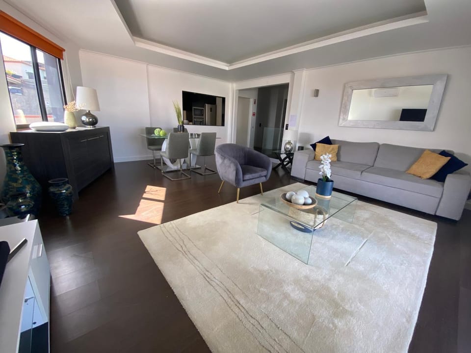 Communal lounge/ TV room, Living room