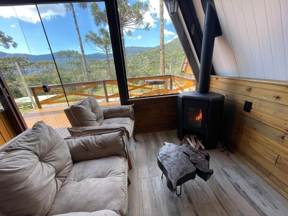 Living room, Mountain view, flat iron