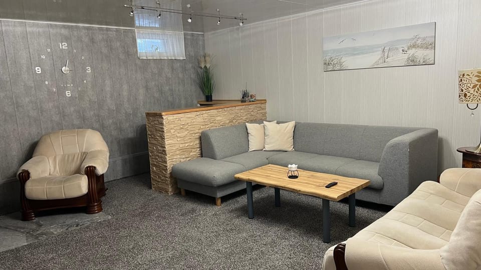 Living room, Seating area, Bedroom, fireplace