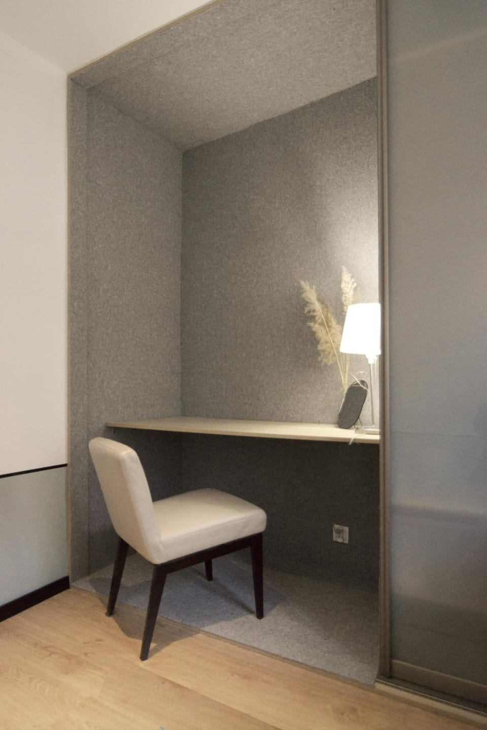 Photo of the whole room