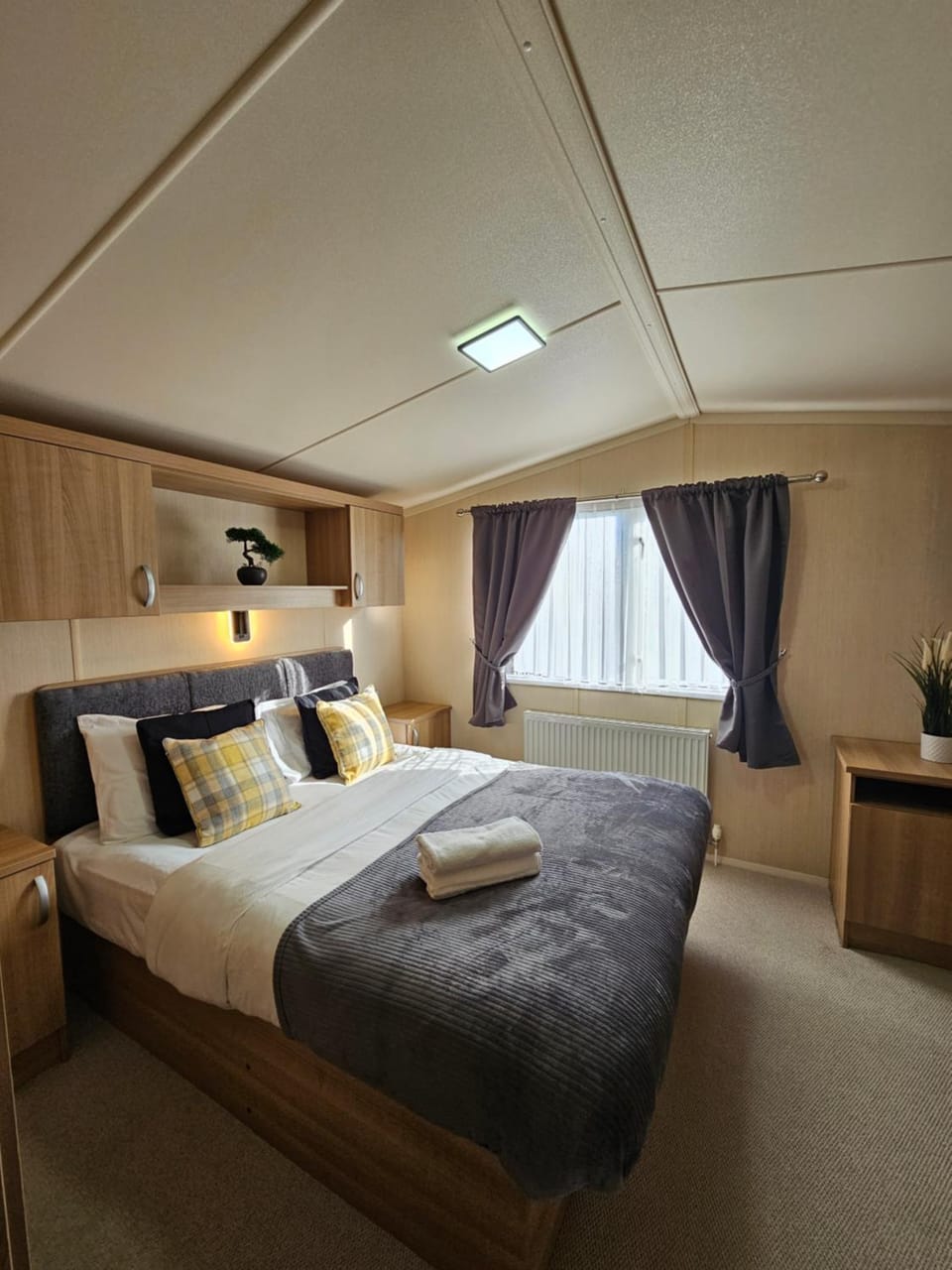 Beautiful caravan near Edinburgh nr 14 Campground/ 
RV Resort in Scotland