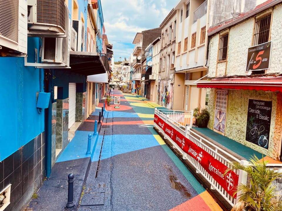 Neighbourhood, Evening entertainment, Street view