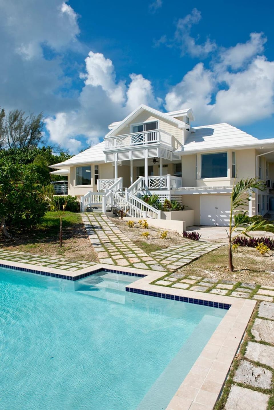 Driftwood home House in Governors Harbour