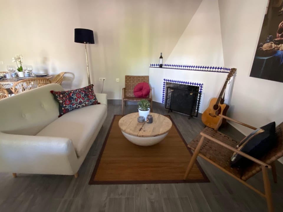 Living room, Seating area, fireplace