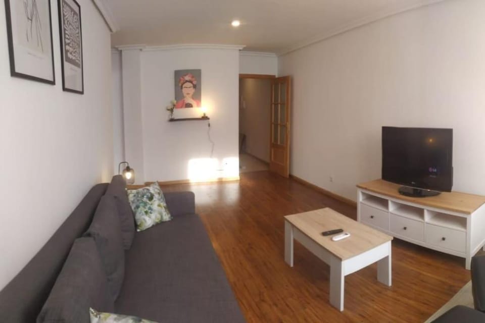 Piso.2hab+2baños+garaje+Asc+A C. Apartment in Talavera de la Reina