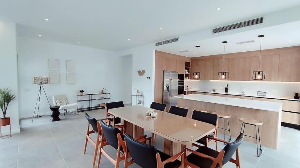 Kitchen or kitchenette, Living room, Dining area