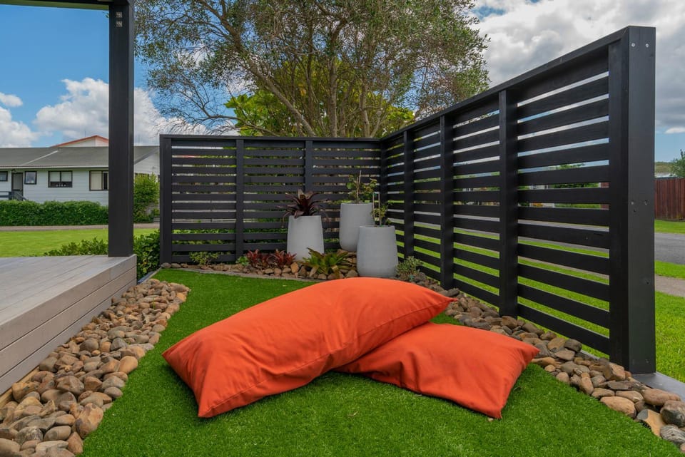 Hosts on the Coast Jewel on Jackman House in Whitianga