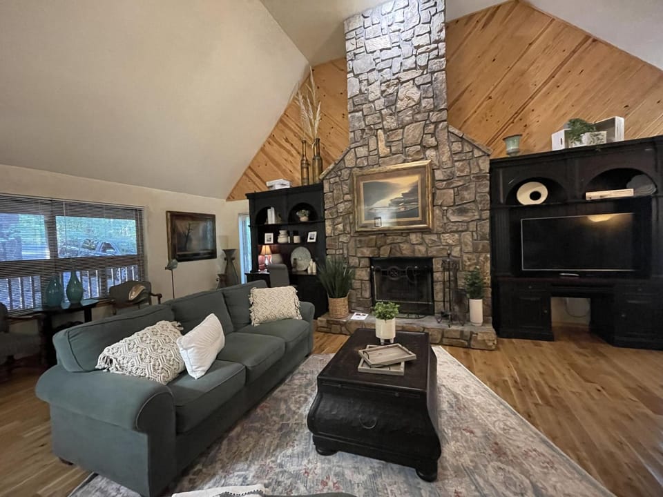 Couple's cottage on Lake Ouachita, House in Lake Ouachita