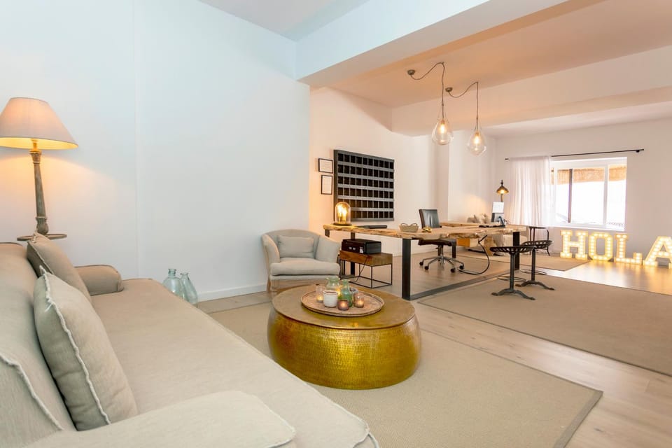 Lounge or bar