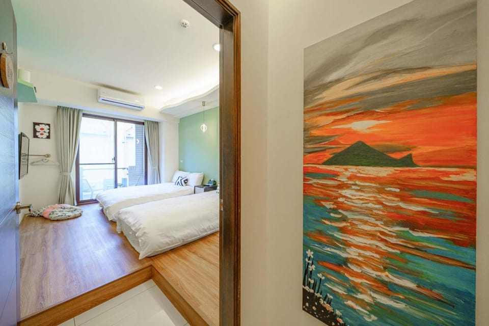 Bed, Decorative detail, Bedroom