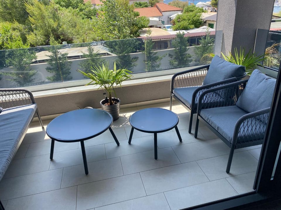 Luxus Appartment direkt am Meer in Sukosan, Zadar Apartment in Šibenik-Knin County, Croatia