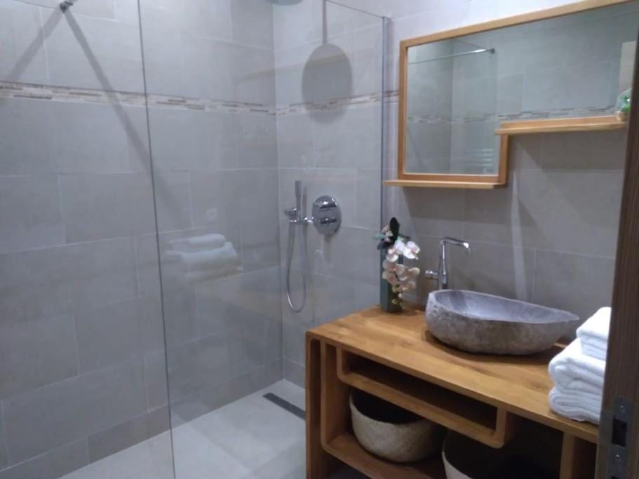 Gîte BALI - 2 à 4 pers. Apartment in Gémenos