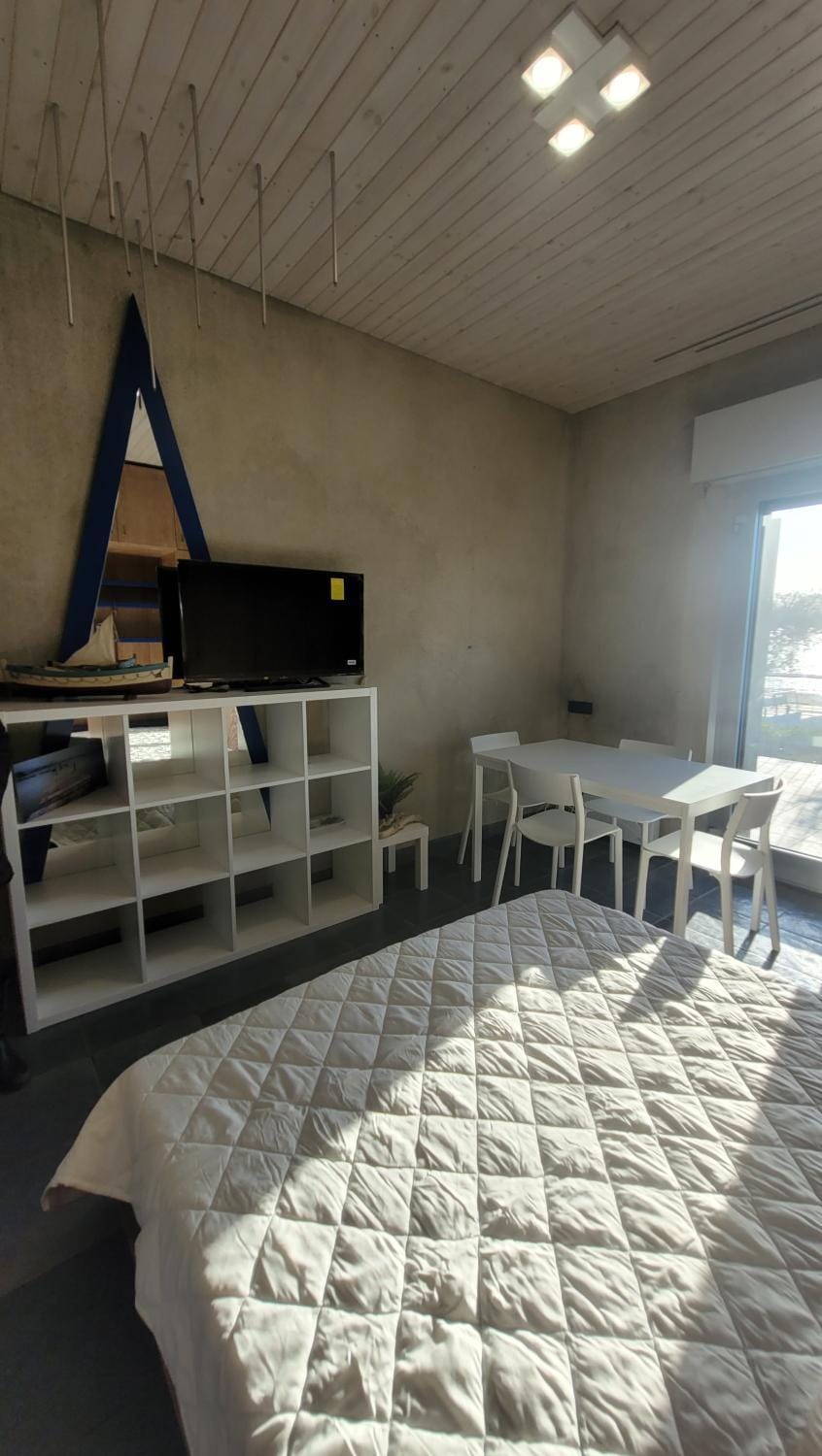 Miledy monolocale direttamente sul mare Apartment in Tuscany