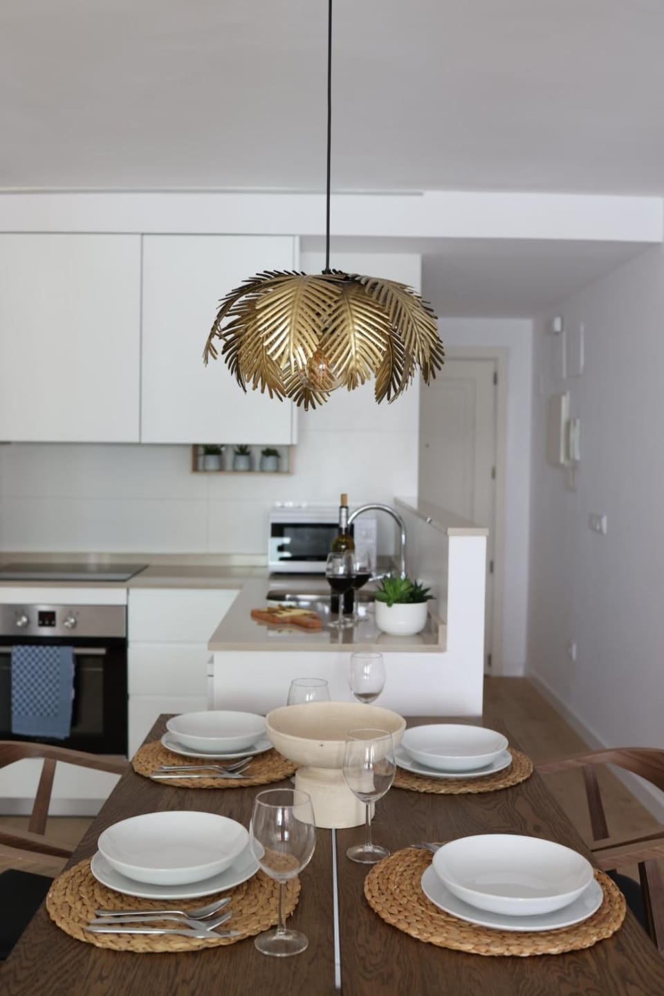 Kitchen or kitchenette, Dining area, dishwasher, minibar, pet friendly, stove