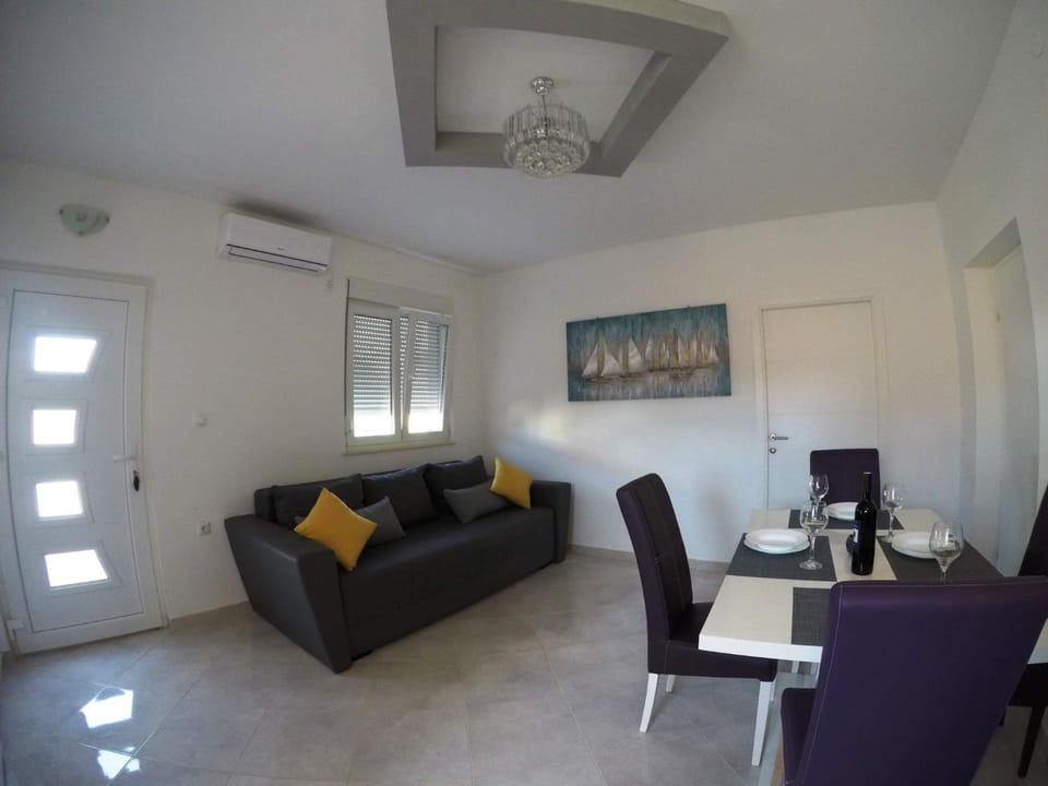Apartman Nenći 2 Apartment in Šibenik-Knin County, Croatia