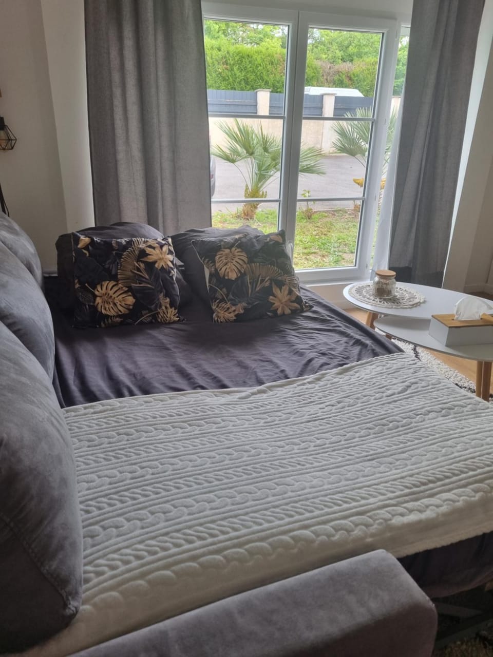 Photo of the whole room, Bedroom