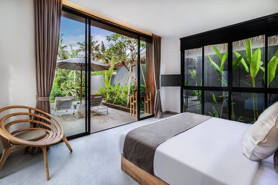 Bed, TV and multimedia, Bedroom, air conditioner