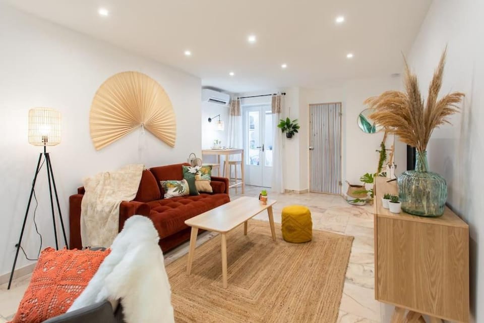 C6 - Staywiz us - Studio Rue Félix Faure 2 min Palais Festivals - AC & Balcony Apartment in Cannes