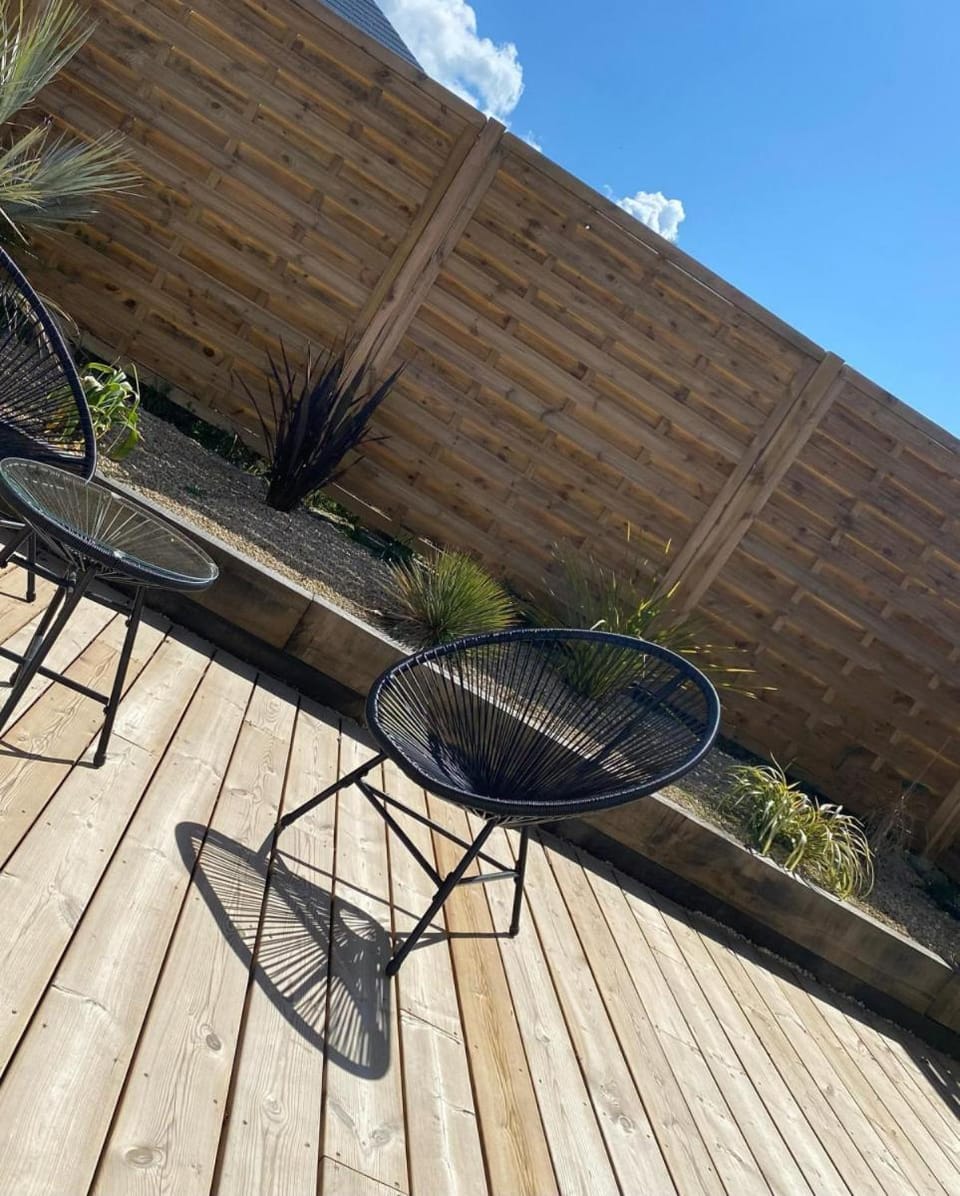 L'Evasion chambre MONTMARTRE avec Jacuzzi privatif Bed and Breakfast in Pays de la Loire