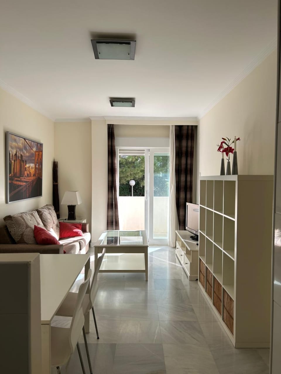 Living room, Dining area