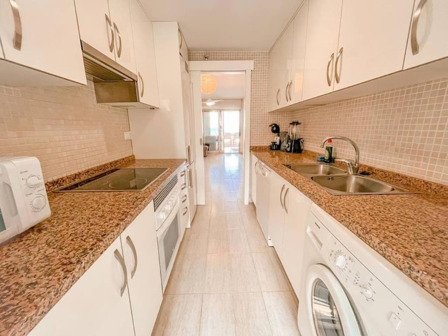 Kitchen or kitchenette, dishwasher, pet friendly, stove